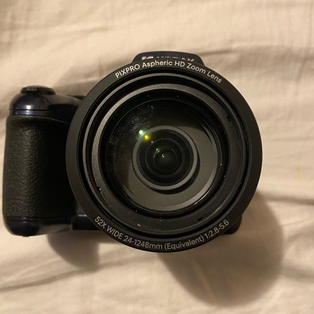 KODAK PIXPRO AZ528 Astro Zoom BSI-CMOS Bridge Digital Camera